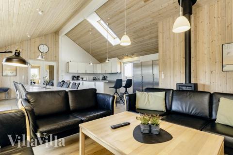 När ni besöker lyxhus nr 267 kan ni mysa tillsammans i sofforna.