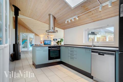 Köket i lyxstuga nr 264 är generöst inrett.