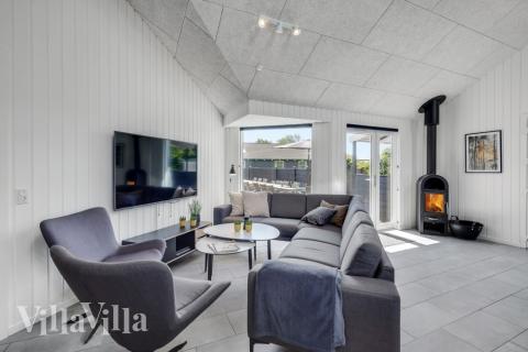 Soffhörnan i lyxstuga 246 i Sydjylland.