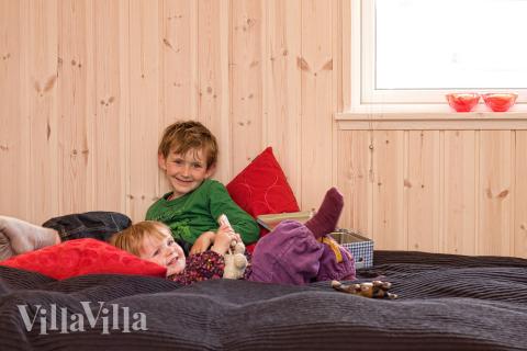 Sovrummen är inbjudande med kvalitativa madrasser och garderobsutrymmen