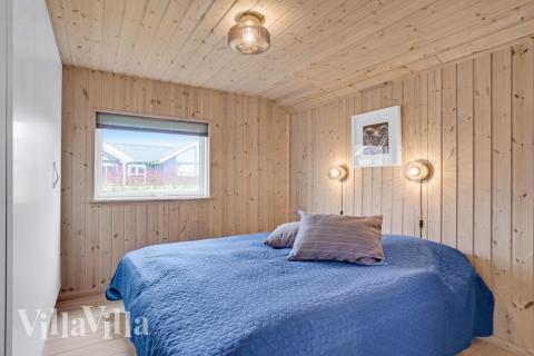 Ett av de 5 utmärkta sovrummen i lyxstuga nr 262 i Sydjylland.