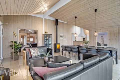 Vardagsrummet i lyxstuga nr 262.