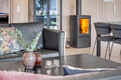 Soffhörnan i lyxstuga 262 i Sydjylland.