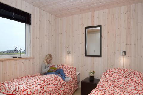 Sovrummen är inbjudande med kvalitativa madrasser och garderobsutrymmen