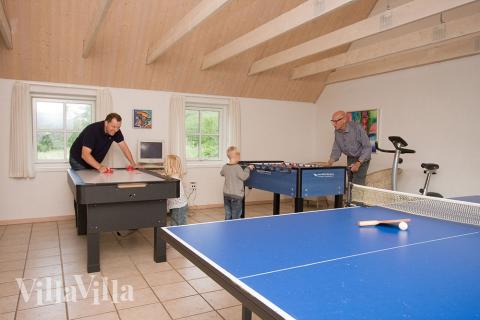 Oavsett väder och årstid har man alltid lika skoj i det här huset - här finns aktiviteter för alla smaker