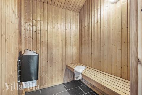 Njut av bastuvärmen i lyxstuga nr 197 för 22 personer