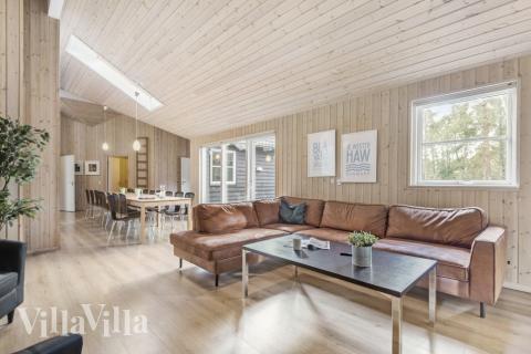 Soffhörnan i lyxstuga 197 i Vestjylland.