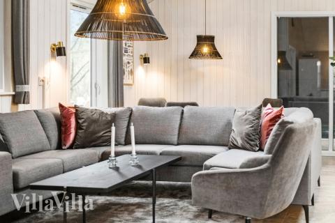 Soffhörnan i lyxstuga 167 i Vestjylland.
