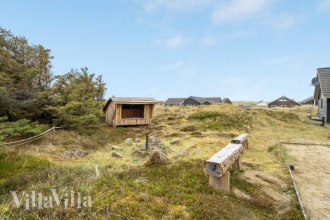 Förutom de många timmar som du kan tillbringa i stugans poolavdelning erbjuder lyxstuga 176 även många utomhusaktiviteter