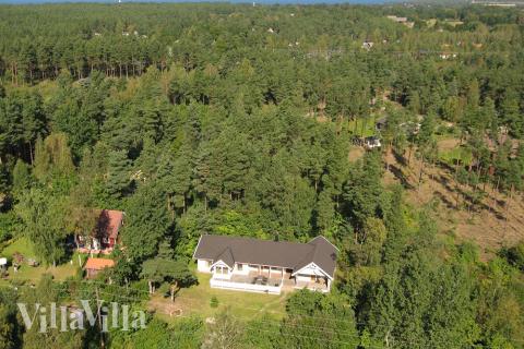 Med sina 170 m2 bildar detta hus, mitt i sköna Öland, en fantastisk inramning för en perfekt semester