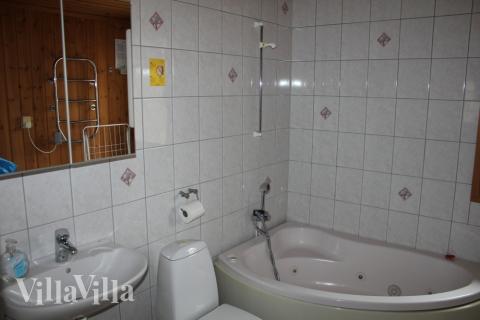 Ett av badrummen i lyxstuga nr 126