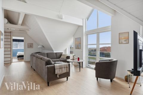 Soffhörnan i lyxstuga 148 i Østjylland.