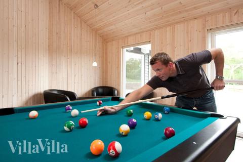 I aktivitetsrummet kan det kämpas i både biljard, bordtennis och bordsfotboll