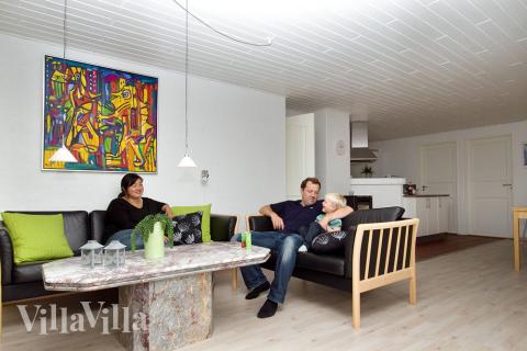 I den mysiga soffgruppen kan det mysas med en god bok eller film