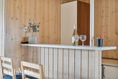 Sommarstuga 202 är utrustad med egen bar