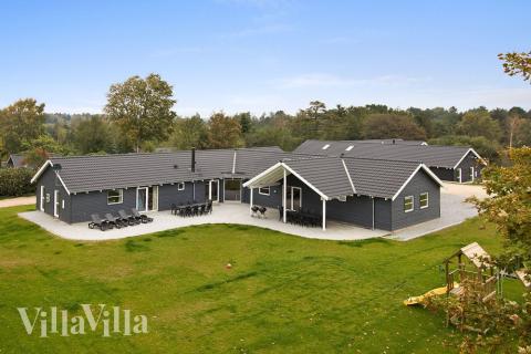 Välkommen till detta fantastiska lyxhus nära den barnvänliga stranden ved Tisvildeleje