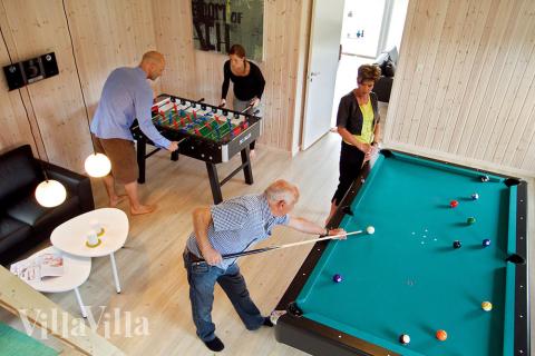 Lyxhuset är fullt av spännande aktiviteter för både stora och små, som gör det möjligt att roa sig både ute och inne oavhängigt av vädret