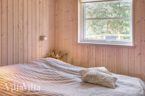 Lyxhuset är ideellt till flera familjer då det är uppfört kring tre separata sovavdelningar – alla med eget badrum