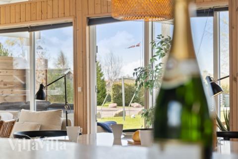 Välinrett kök i lyxstuga nr 282 i Lolland/Falster/Møn.