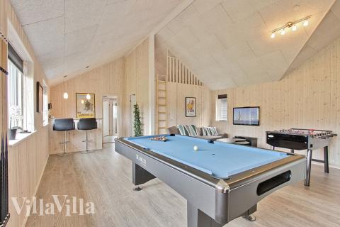 I aktivitetsrummet finns även bar med kylskåp