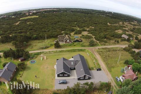 Den flotta lyxstugan nr 311 med gott om plats för upp till 18 personer