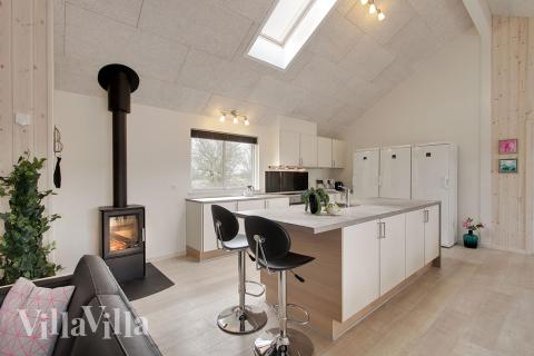 Köket i lyxstuga nr 316 är utrustat så att ni kan laga mat till 22 personer.