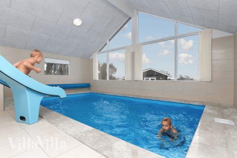 Den härliga poolen i lyxstuga nr 327 för 14 personer