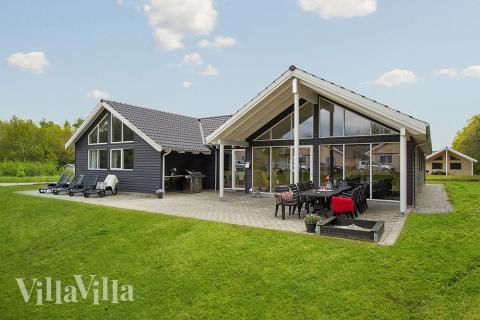 Detta lyxiga hus på Djursland är en perfekt bas för en semester fylld av spännande äventyr och aktiviteter.