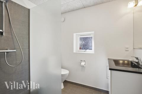 Ett av badrummen i lyxstuga nr 332