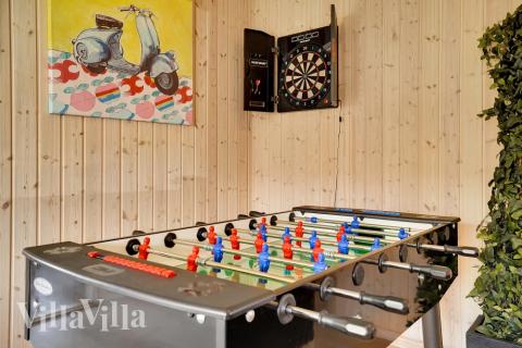 Tävla i sommarhusets aktivitetsrum när ni besöker lyxhus nr 338 i Fyn och öar.