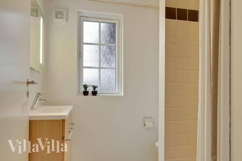 Ett av badrummen i lyxstuga nr 342