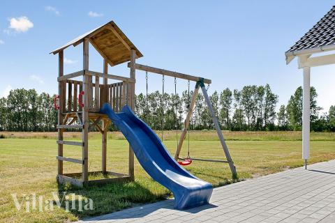 Förutom de många timmar som du kan tillbringa i stugans poolavdelning erbjuder lyxstuga 343 även många utomhusaktiviteter