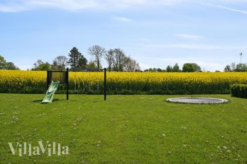 Förutom de många timmar som du kan tillbringa i stugans poolavdelning erbjuder lyxstuga 345 även många utomhusaktiviteter