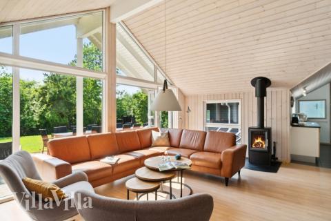 Soffhörnan i lyxstuga 352 i Nordsjälland.