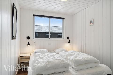 Ett av de 8 utmärkta sovrummen i lyxstuga nr 351 i Nordsjälland.