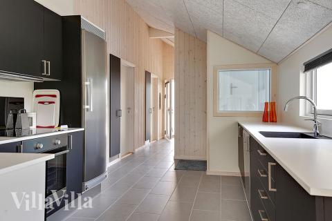 Köket i lyxstuga nr 349 är utrustat så att ni kan laga mat till 14 personer.