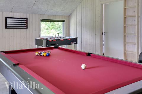 Aktivitetsrum i lyxstuga nr 349 med 5 sovrum och plats för 14 personer.