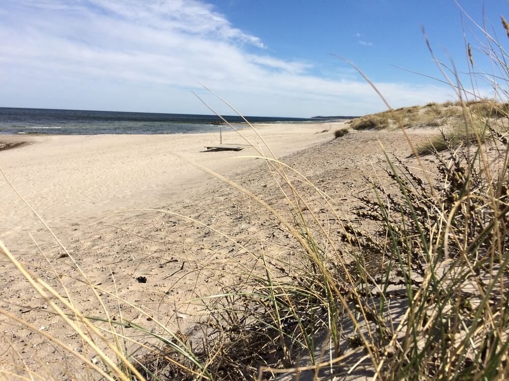 Stranden i närheten av lyxhus 362.