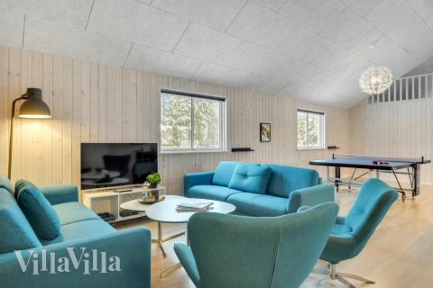 Aktivitetsrum i lyxstuga nr 362 med 9 sovrum och plats för 24 personer.