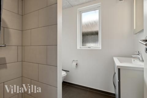 Ett av badrummen i lyxstuga nr 363