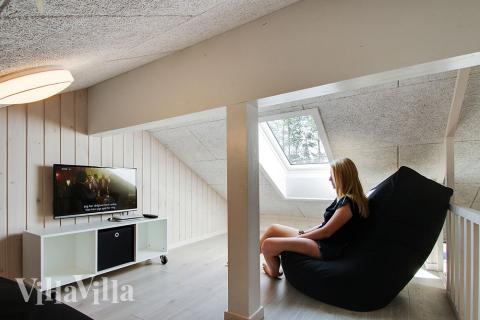 Några av de 20 sovplatserna finns på loftet i lyxstuga nr 370