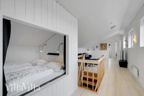 Sovrum i lyxstuga nr 373 i Limfjorden