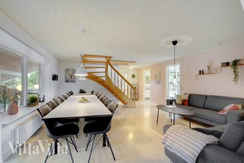 Lyxstuga nr 373 har ett fantastiskt vardagsrum.