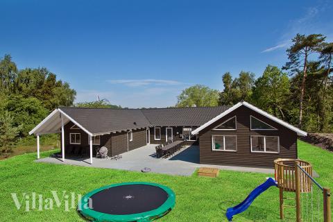 Lyxsommarhus med pool på Bornholm för 22 pers vackert beläget nära Dueodde, Bornholm