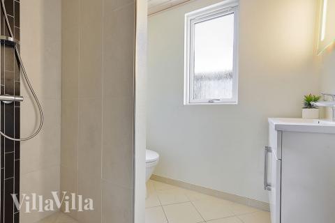 Ett av badrummen i lyxstuga nr 384