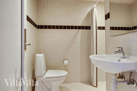 Ett av badrummen i lyxstuga nr 386