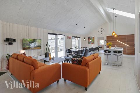 Ni kan sitta 20 personer tillsammans i vardagsrummet när ni besöker lyxhus nr 393 i Vestjylland.