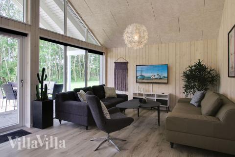 Lyxstuga nr 713 har ett fantastiskt vardagsrum.