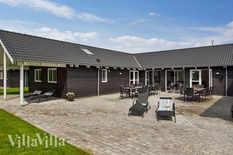 Njut av en grillkväll på terrassen i lyxstuga nr 714 i Tyskland