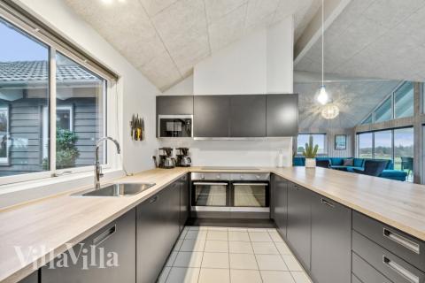 Köket i lyxstuga nr 397 är generöst inrett.